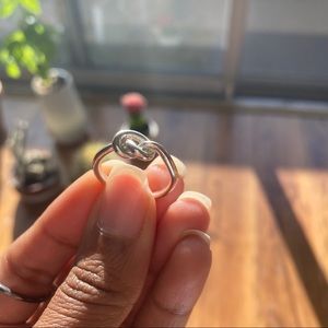 🎊3/$15 Knot Ring, Size 7